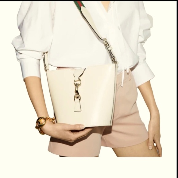 DJNY Elegant White  Taira Bucket  crossbody Bag - Picture 17 of 17